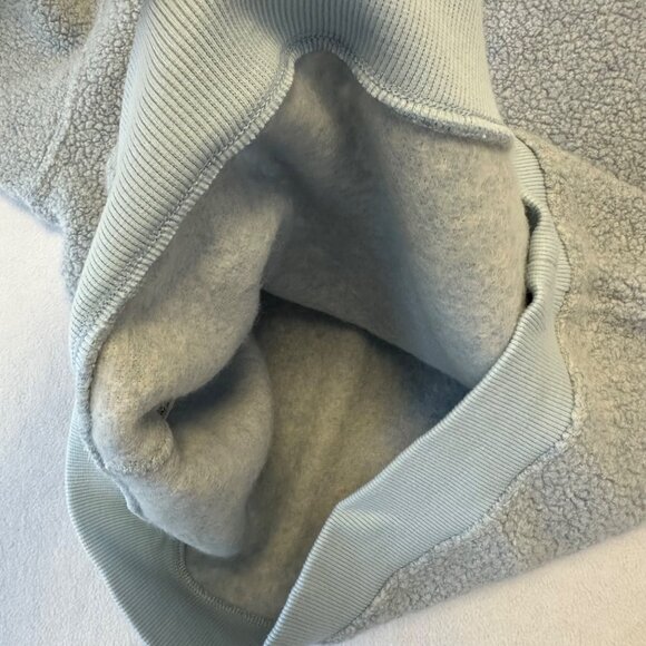 Outdoor Voices MegaFleece Crewneck Womens Medium Wool Blend Pullover Sweatshirt - Picture 4 of 10